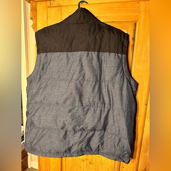 Columbia Insulated Vest Men’s Size XL Omni Shield Technology - Picture 7 of 11
